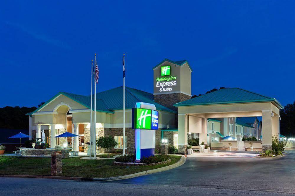 Comfort Inn & Suites Greenwood Near University Экстерьер фото
